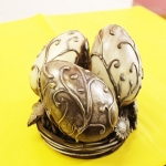 Яйца в шоколадово гнездо